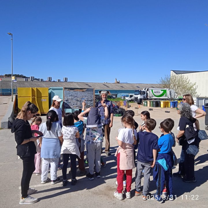 Visites escolars a la deixalleria
